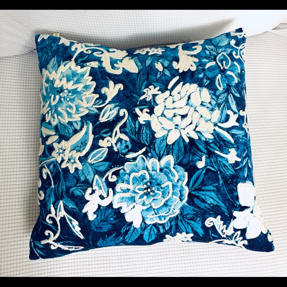 Decorative throw pillow cover fall Christmas decor